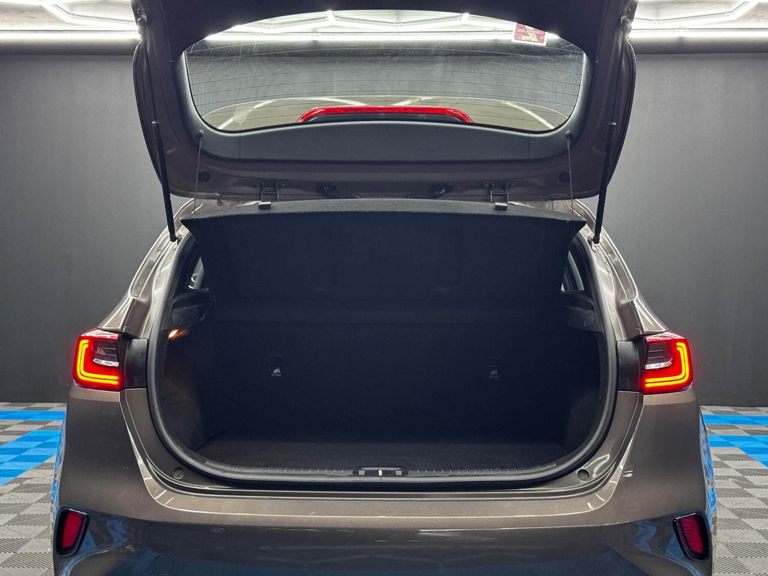 Used Kia Ceed 2019 for sale - 76965608: Photo 33