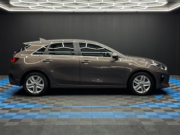 Used Kia Ceed 2019 for sale - 76965608: Photo