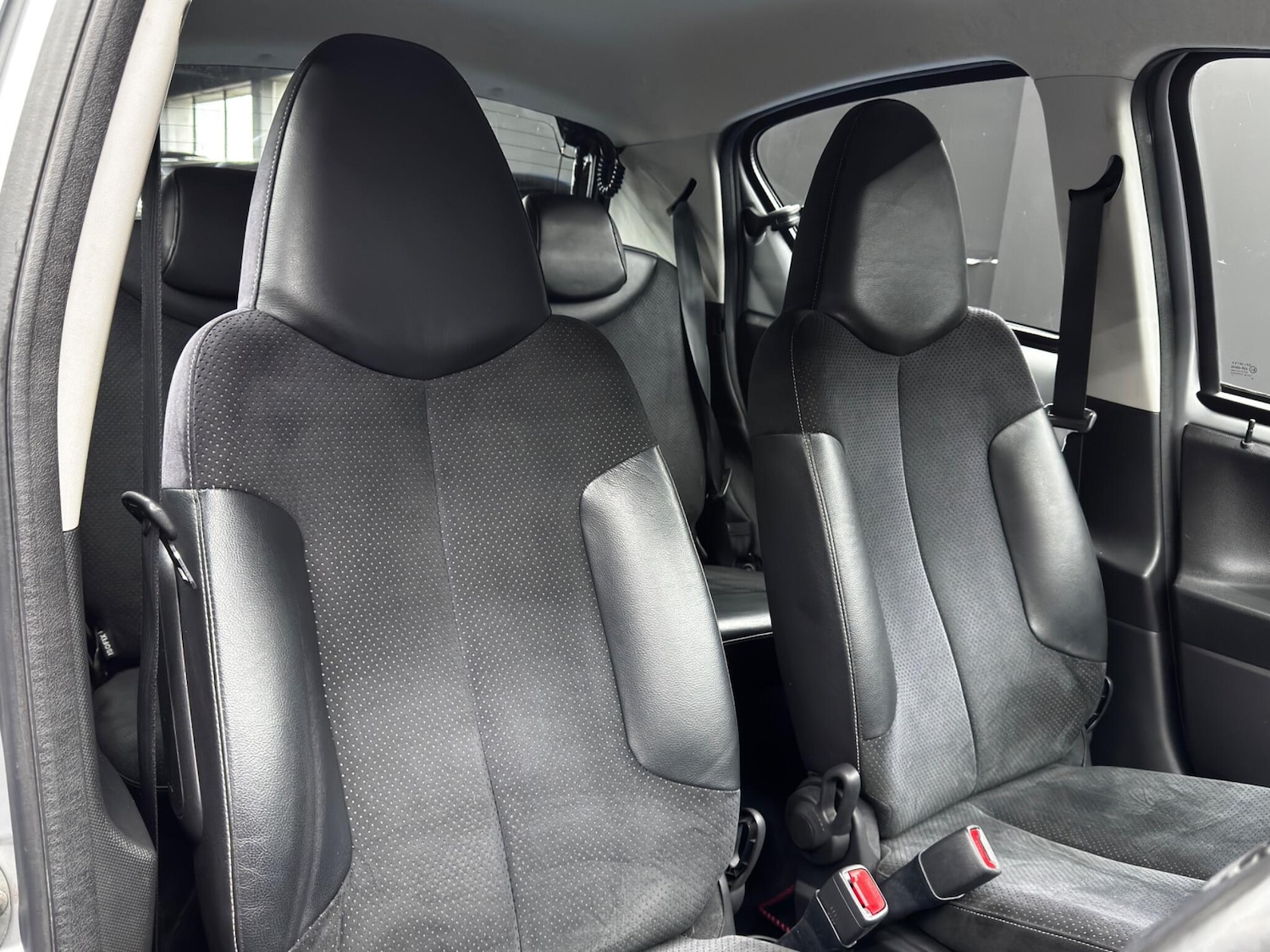 Used Toyota AYGO 2012 for sale - 76735035: Photo 12