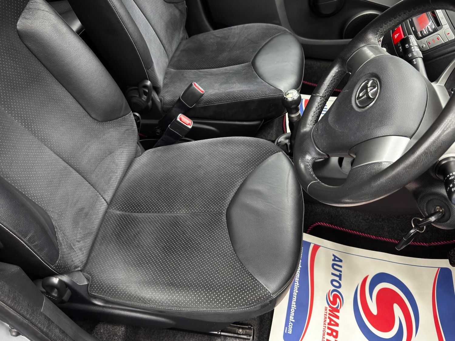 Used Toyota AYGO 2012 for sale - 76735035: Photo 13