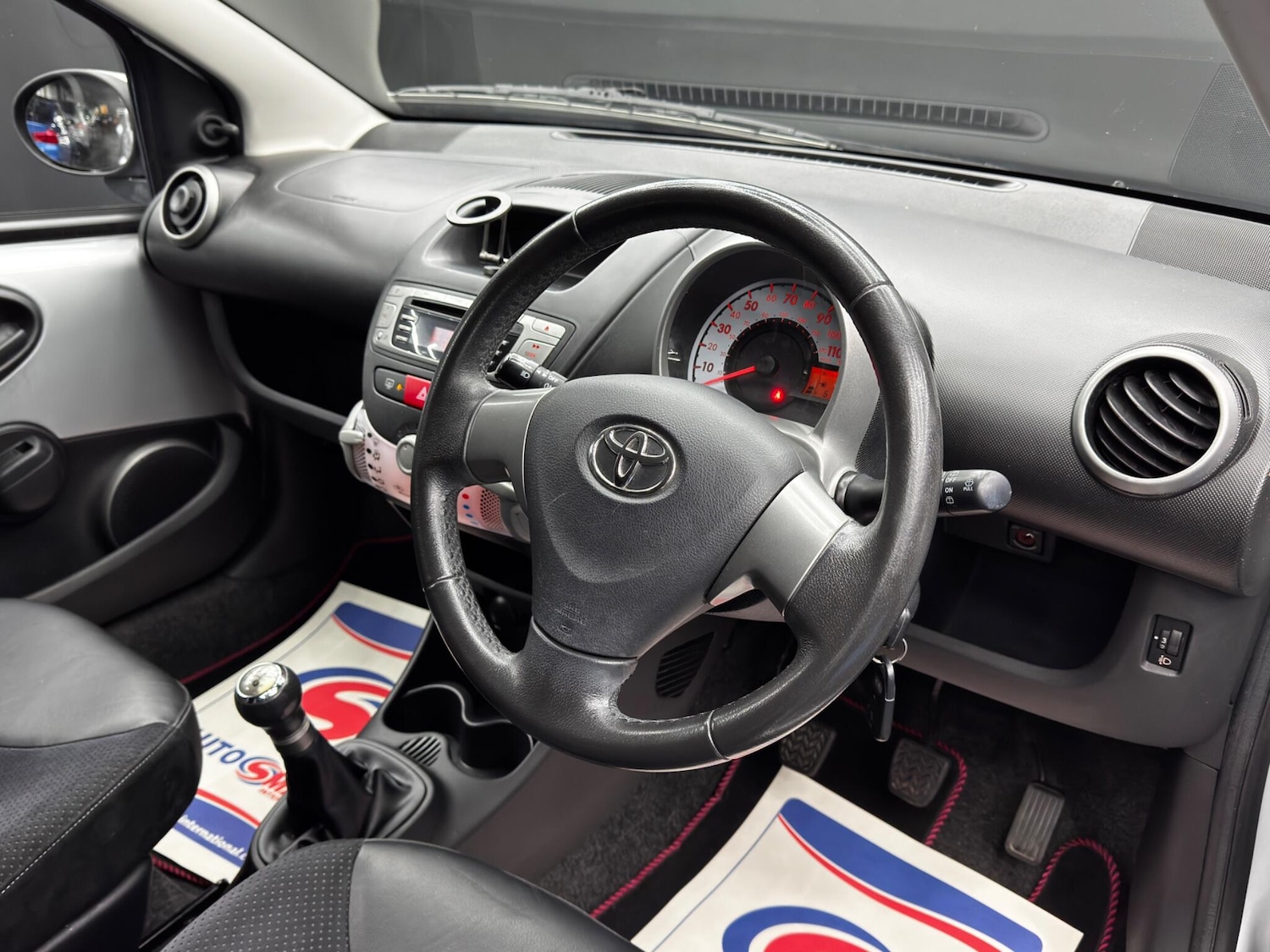 Used Toyota AYGO 2012 for sale - 76735035: Photo 9