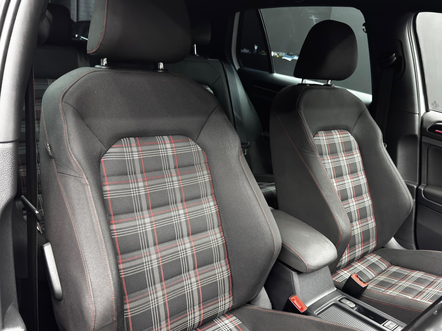 Used Volkswagen Golf 2014 for sale - 76865226: Photo 12