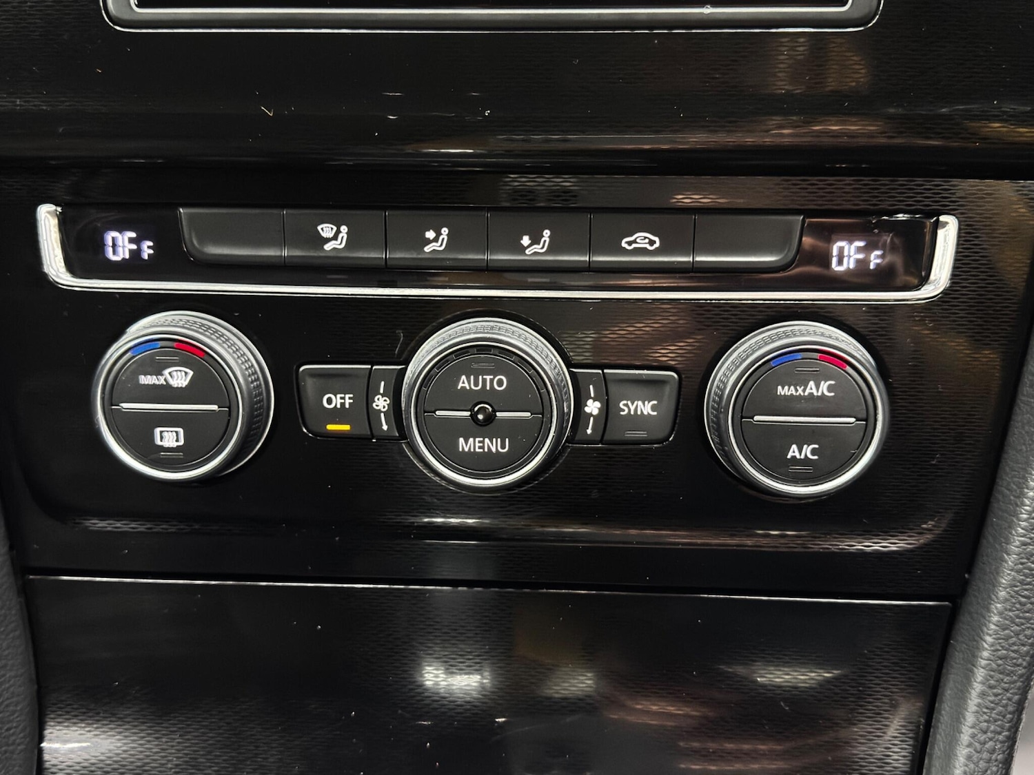 Used Volkswagen Golf 2014 for sale - 76865226: Photo 27