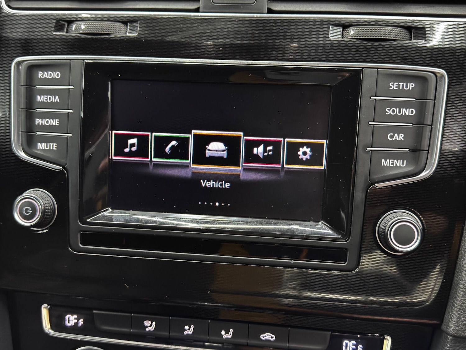 Used Volkswagen Golf 2014 for sale - 76865226: Photo 28