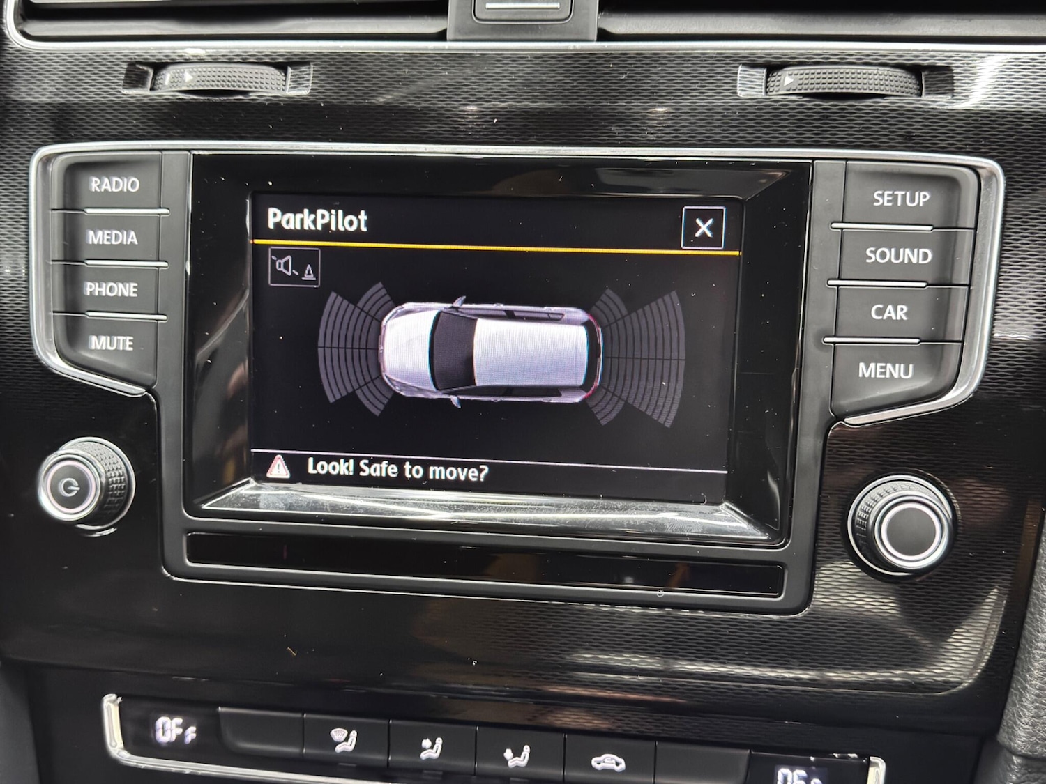 Used Volkswagen Golf 2014 for sale - 76865226: Photo 33