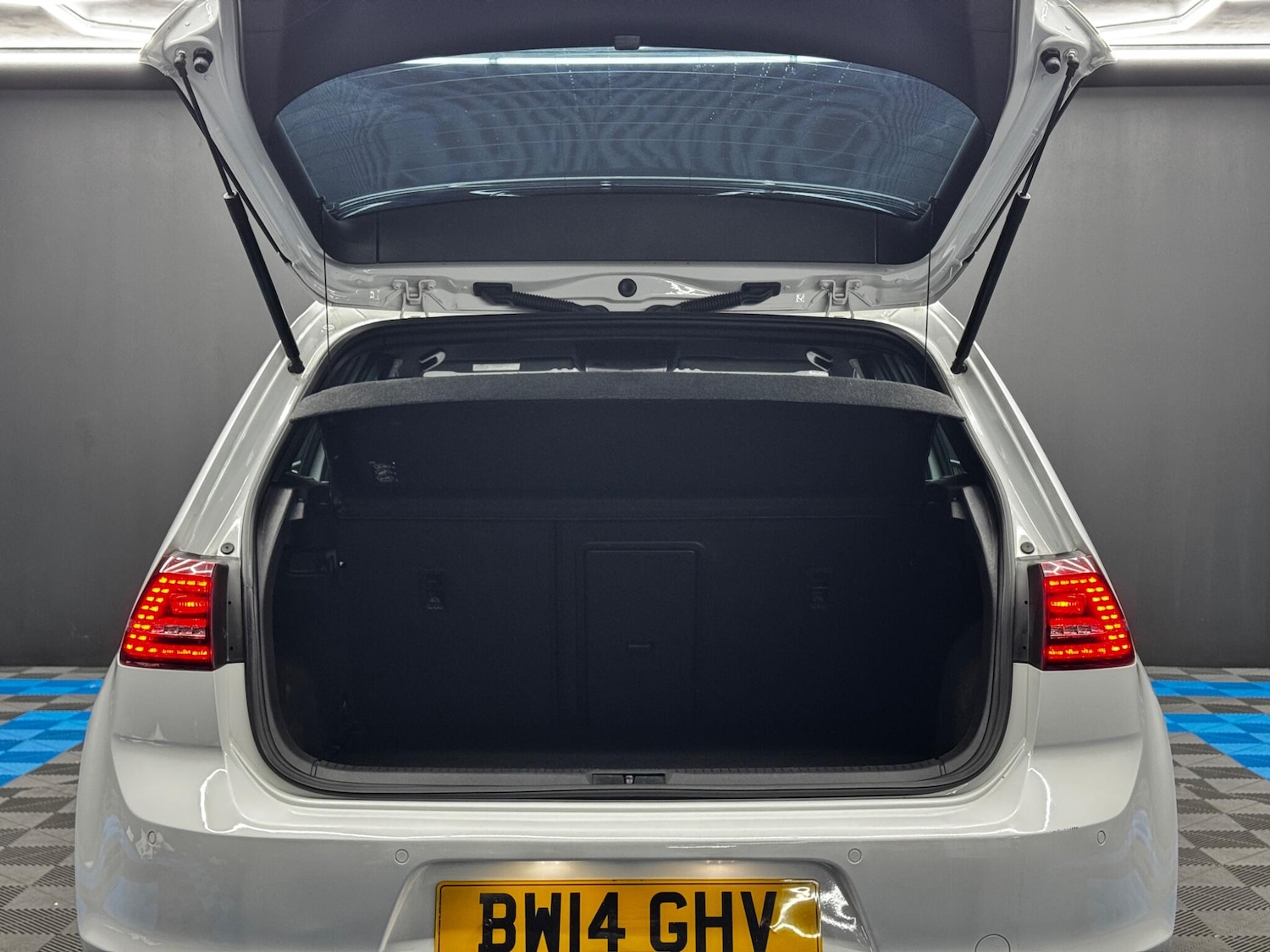 Used Volkswagen Golf 2014 for sale - 76865226: Photo 36