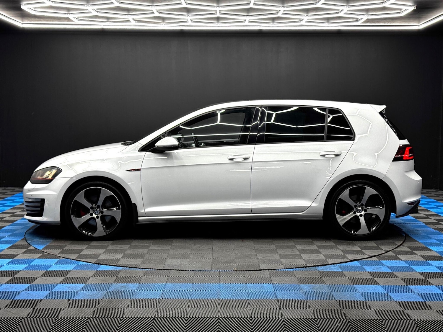 Used Volkswagen Golf 2014 for sale - 76865226: Photo 8