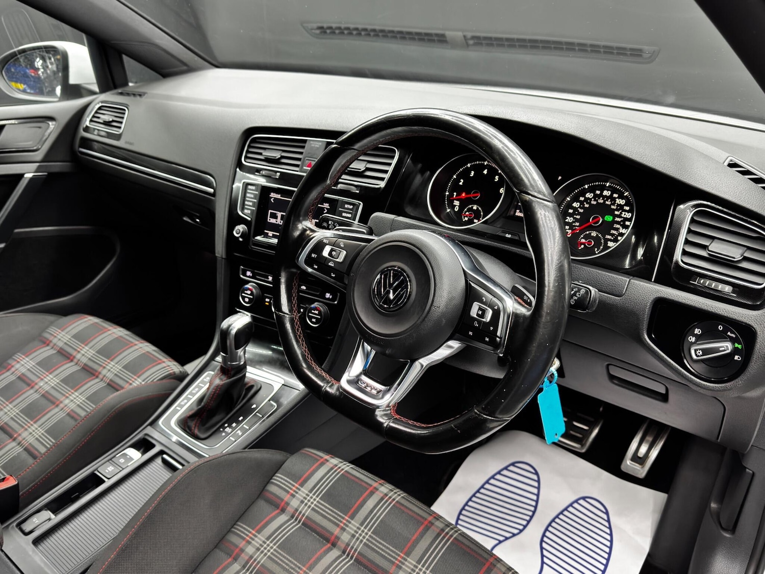 Used Volkswagen Golf 2014 for sale - 76865226: Photo 9