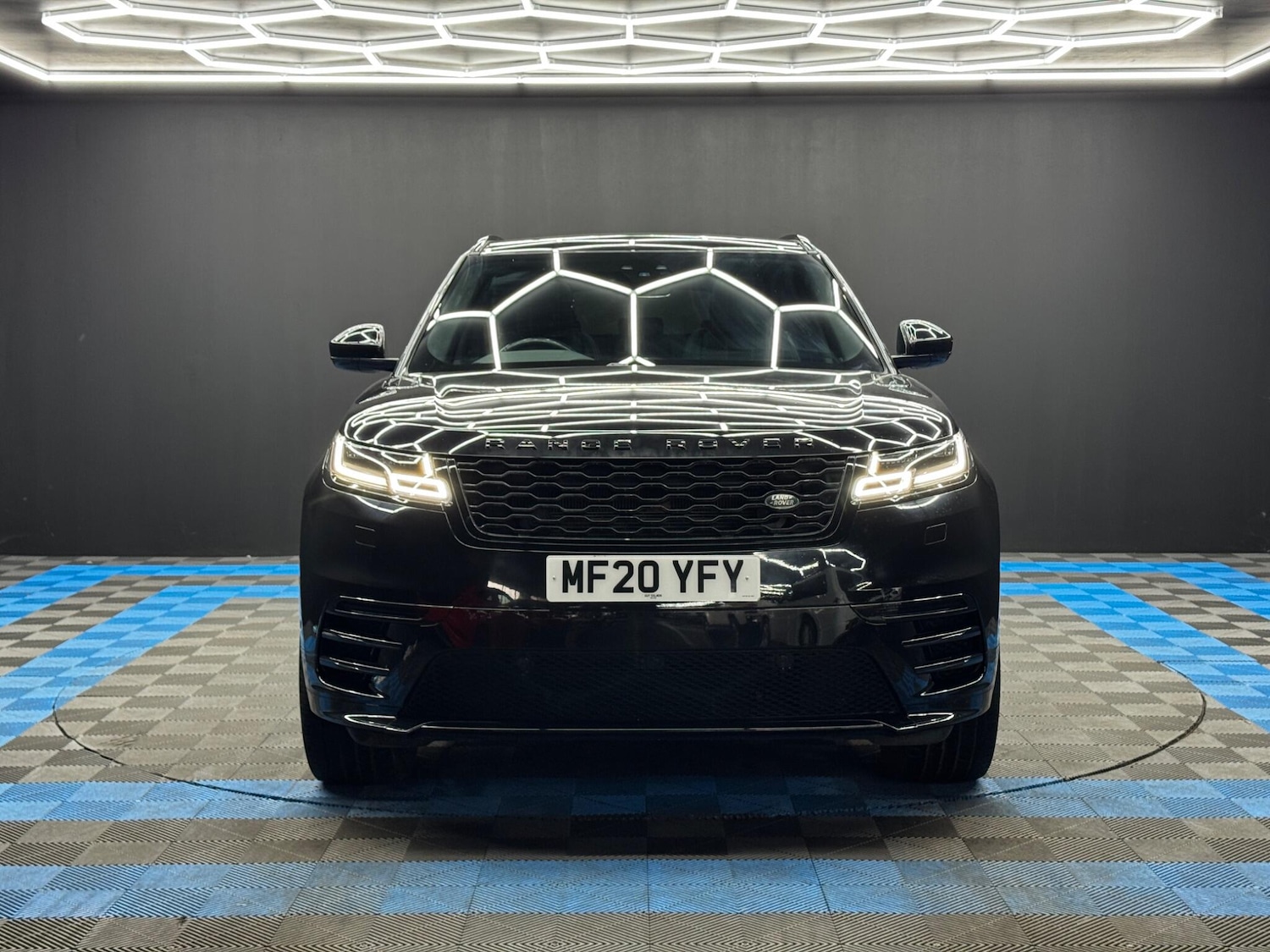 Used Land Rover Range Rover Velar 2020 for sale - 77839235: Photo 2