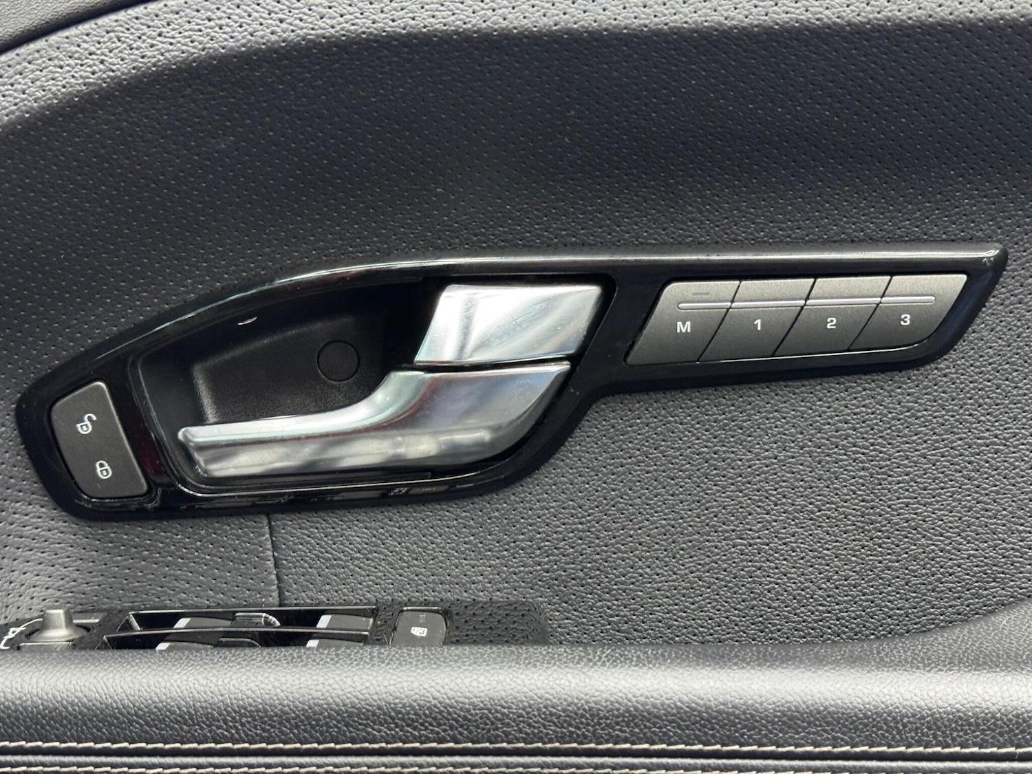 Used Land Rover Range Rover Evoque 2013 for sale - 77396107: Photo 40