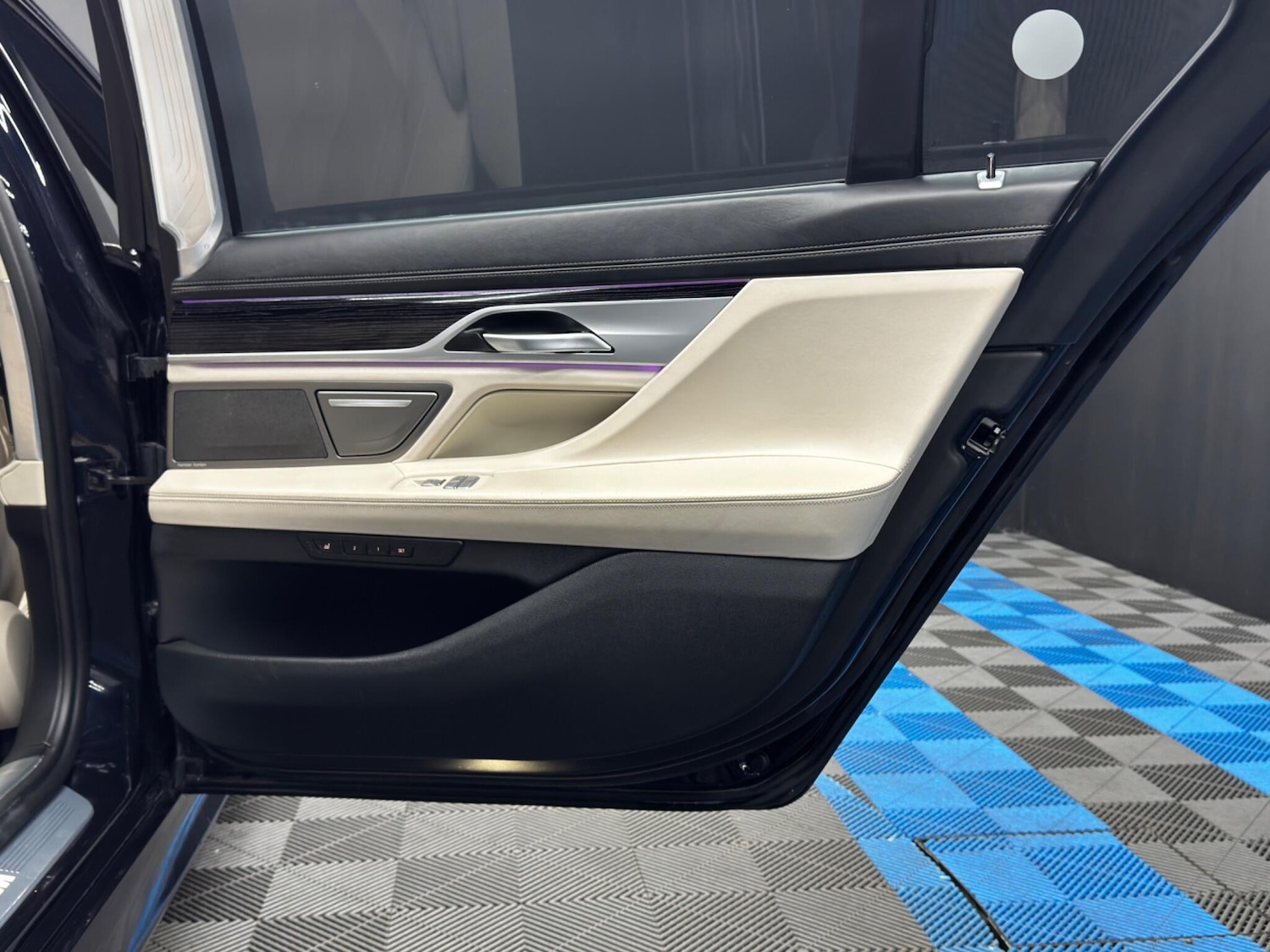 Used BMW 7 Series 2019 for sale - 78184561: Photo 54