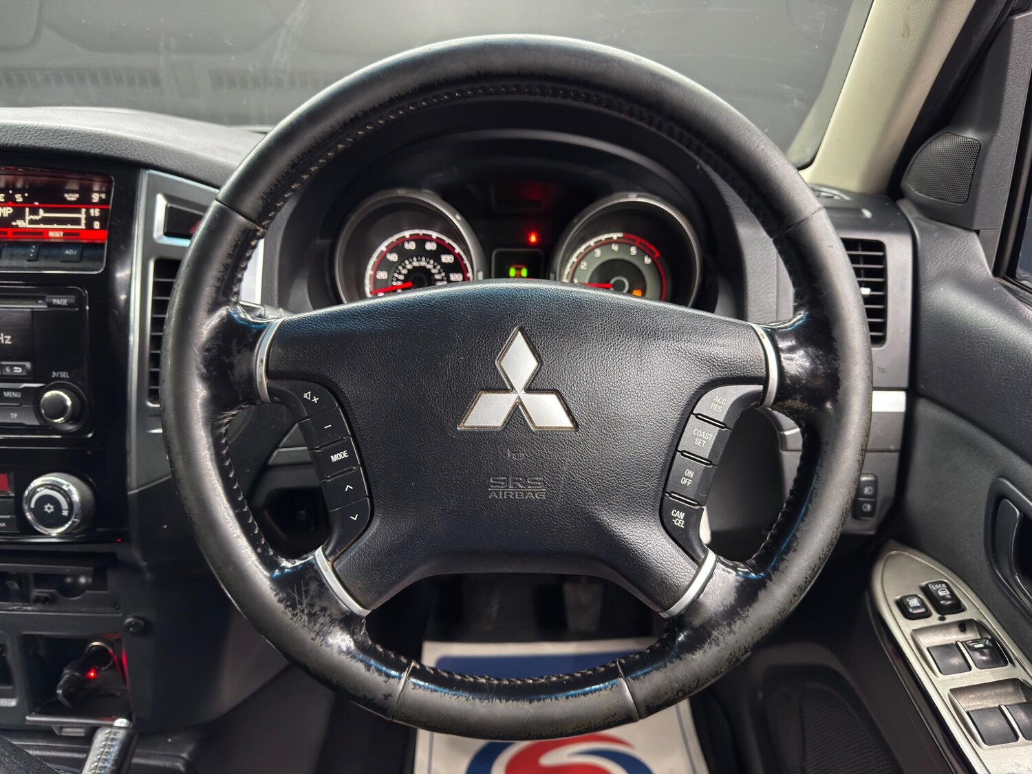 Used Mitsubishi Shogun for sale - 77510994: Photo 17