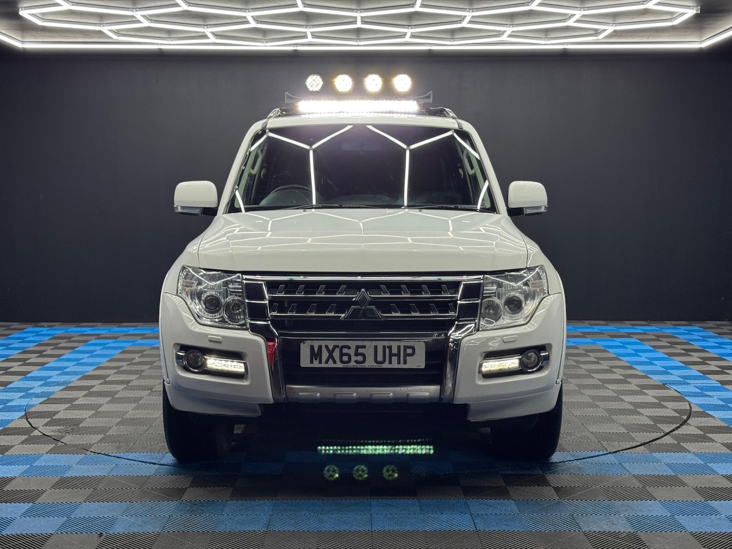 Used Mitsubishi Shogun for sale - 77510994: Photo 2