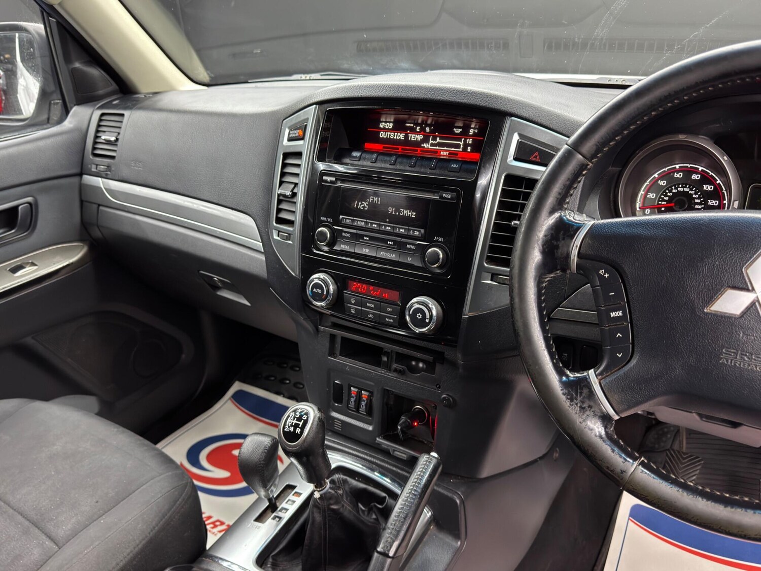 Used Mitsubishi Shogun for sale - 77510994: Photo 21