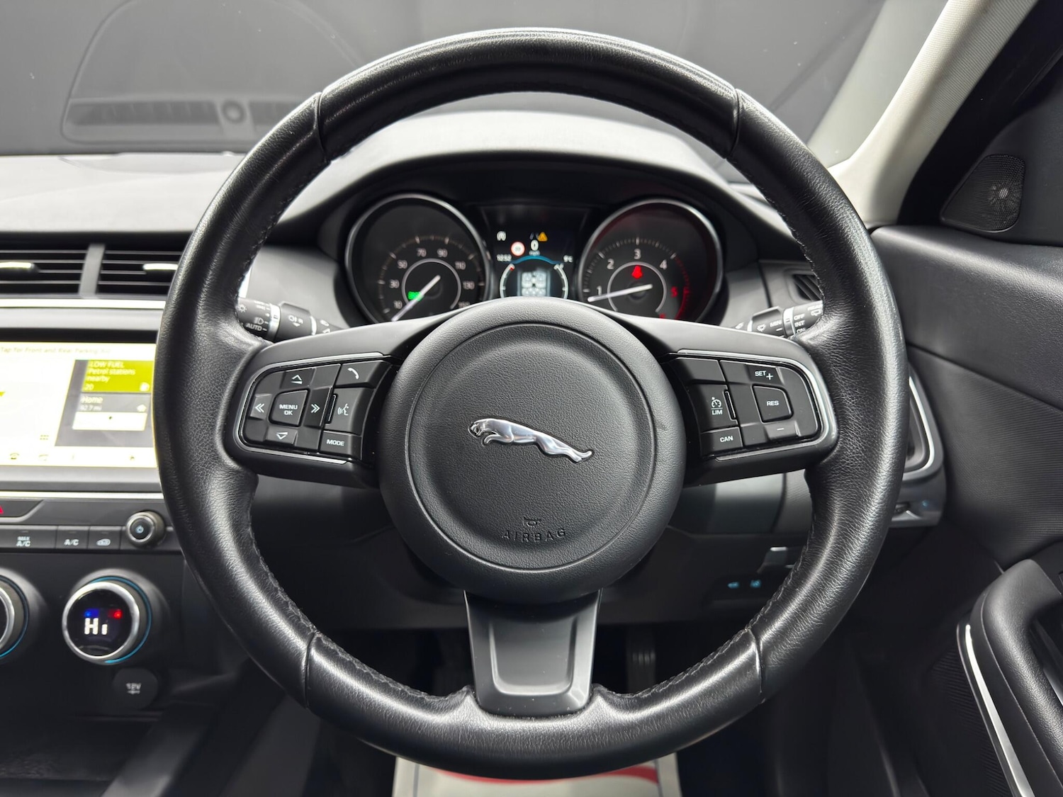 Used Jaguar E-Pace 2018 for sale - 76965014: Photo 19