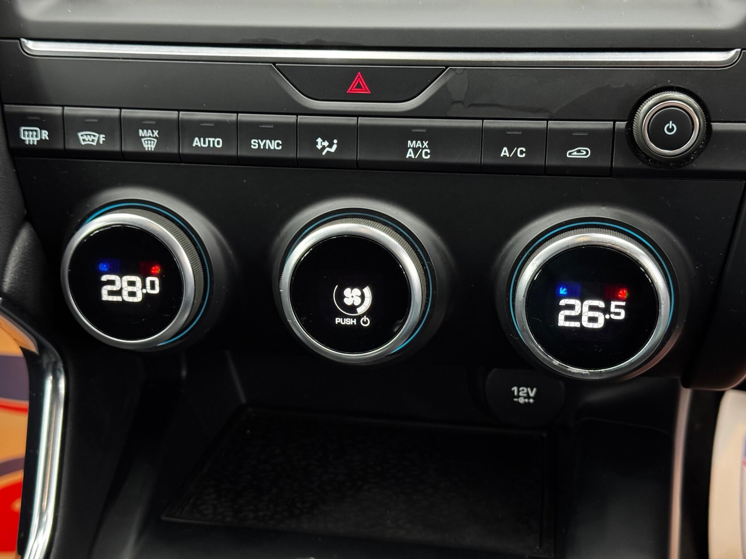 Used Jaguar E-Pace 2018 for sale - 76965014: Photo 27