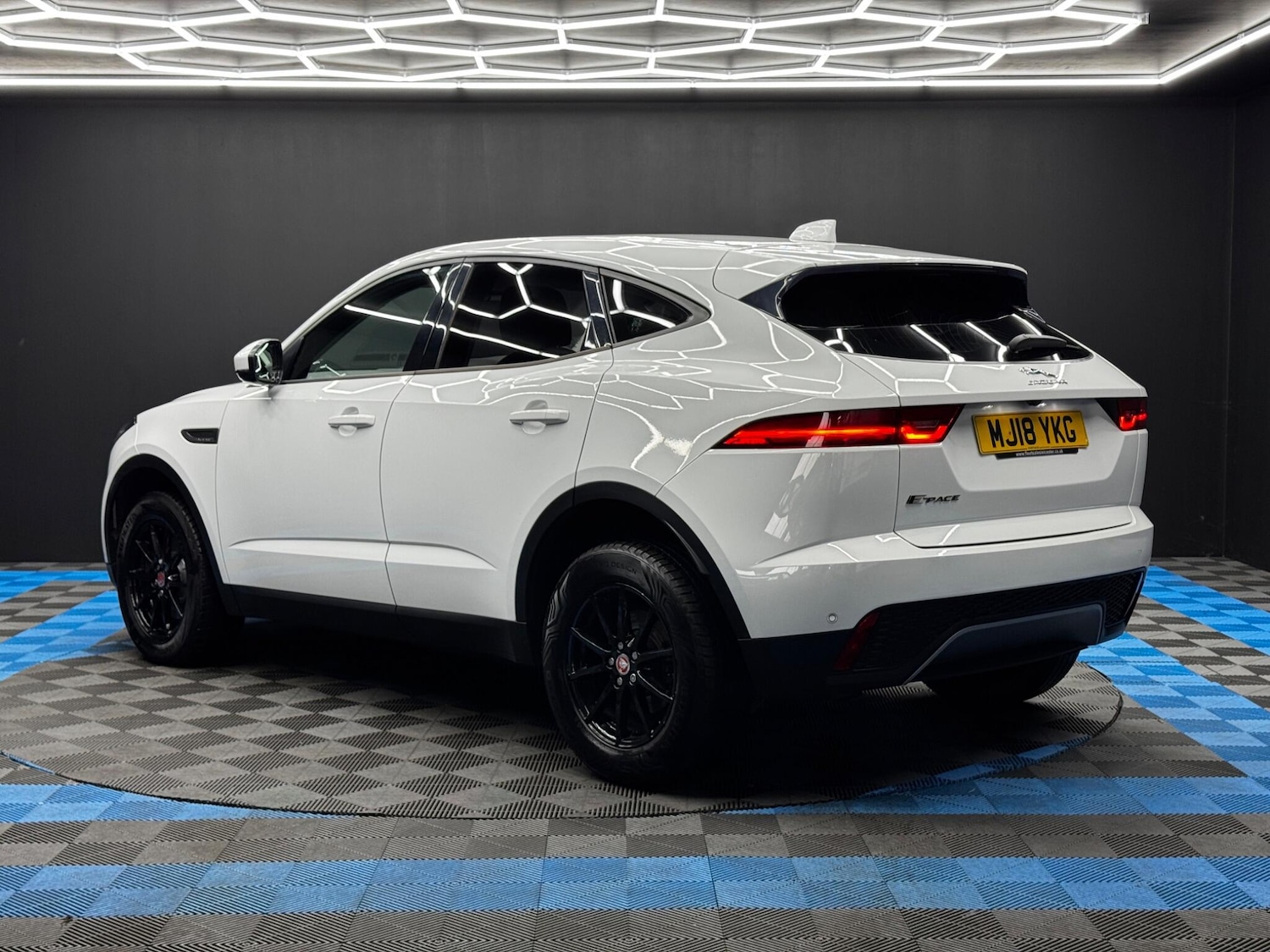 Used Jaguar E-Pace 2018 for sale - 76965014: Photo 7
