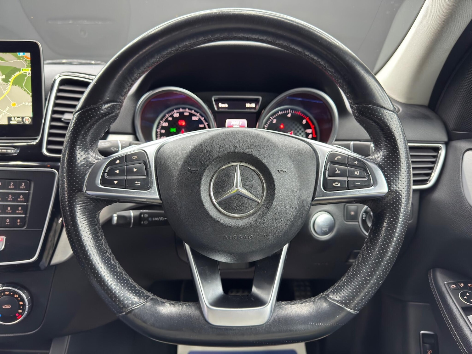 Used Mercedes-Benz GLE 2017 for sale - 76607193: Photo 19