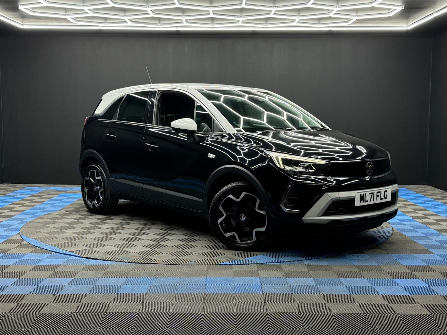 Used Vauxhall Crossland 2021 for sale - 76608291: Photo 1