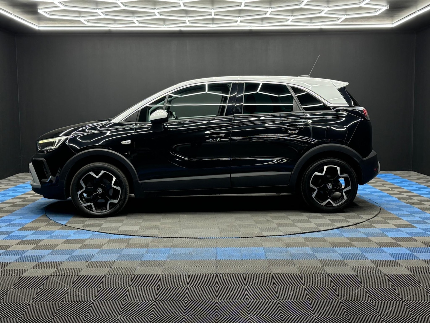 Used Vauxhall Crossland 2021 for sale - 76608291: Photo 8