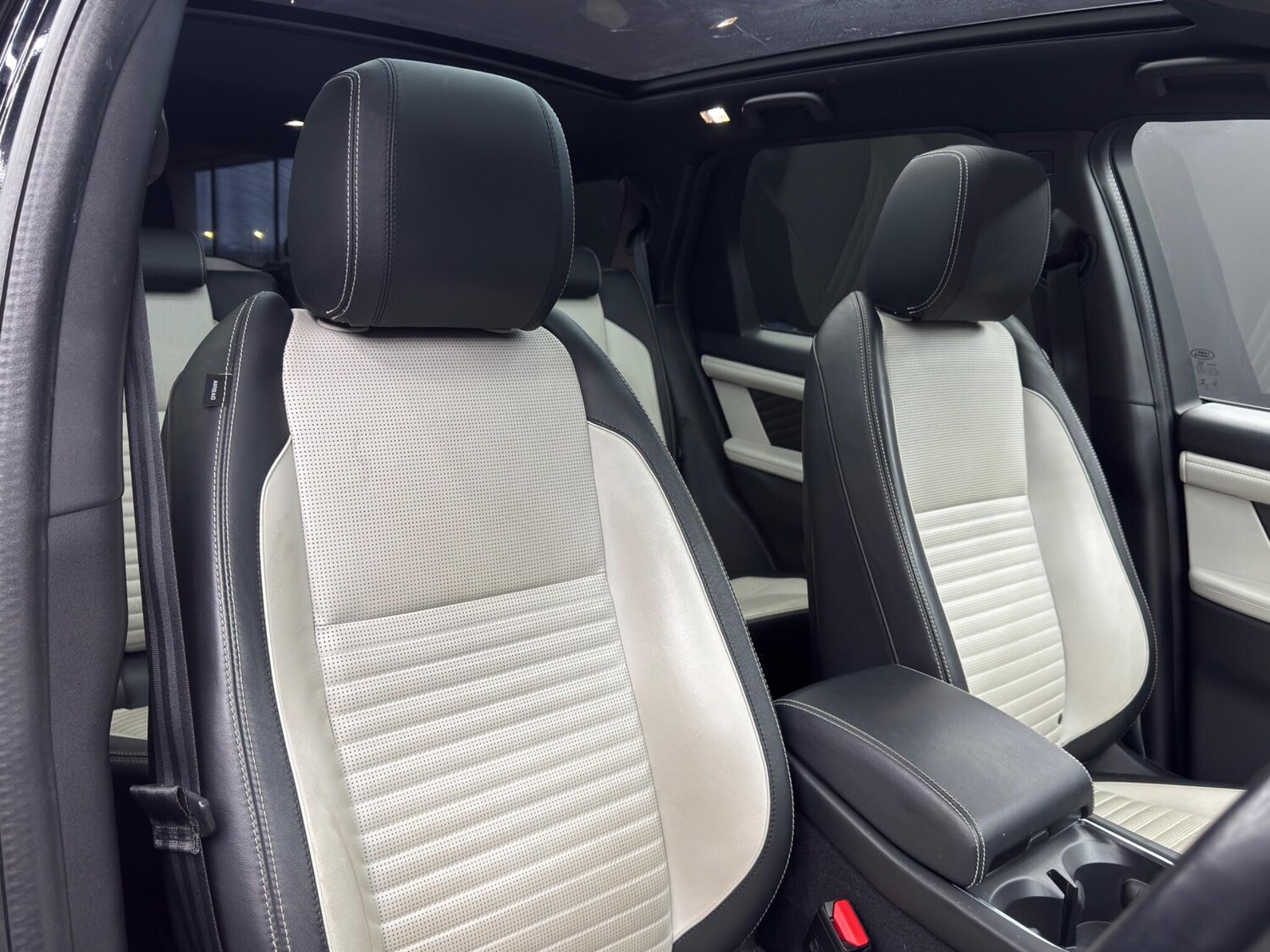 Used Land Rover Discovery Sport 2019 for sale - 77723246: Photo 12