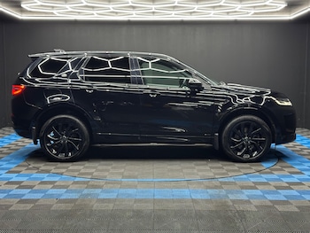 Used Land Rover Discovery Sport 2019 for sale - 77723246: Photo