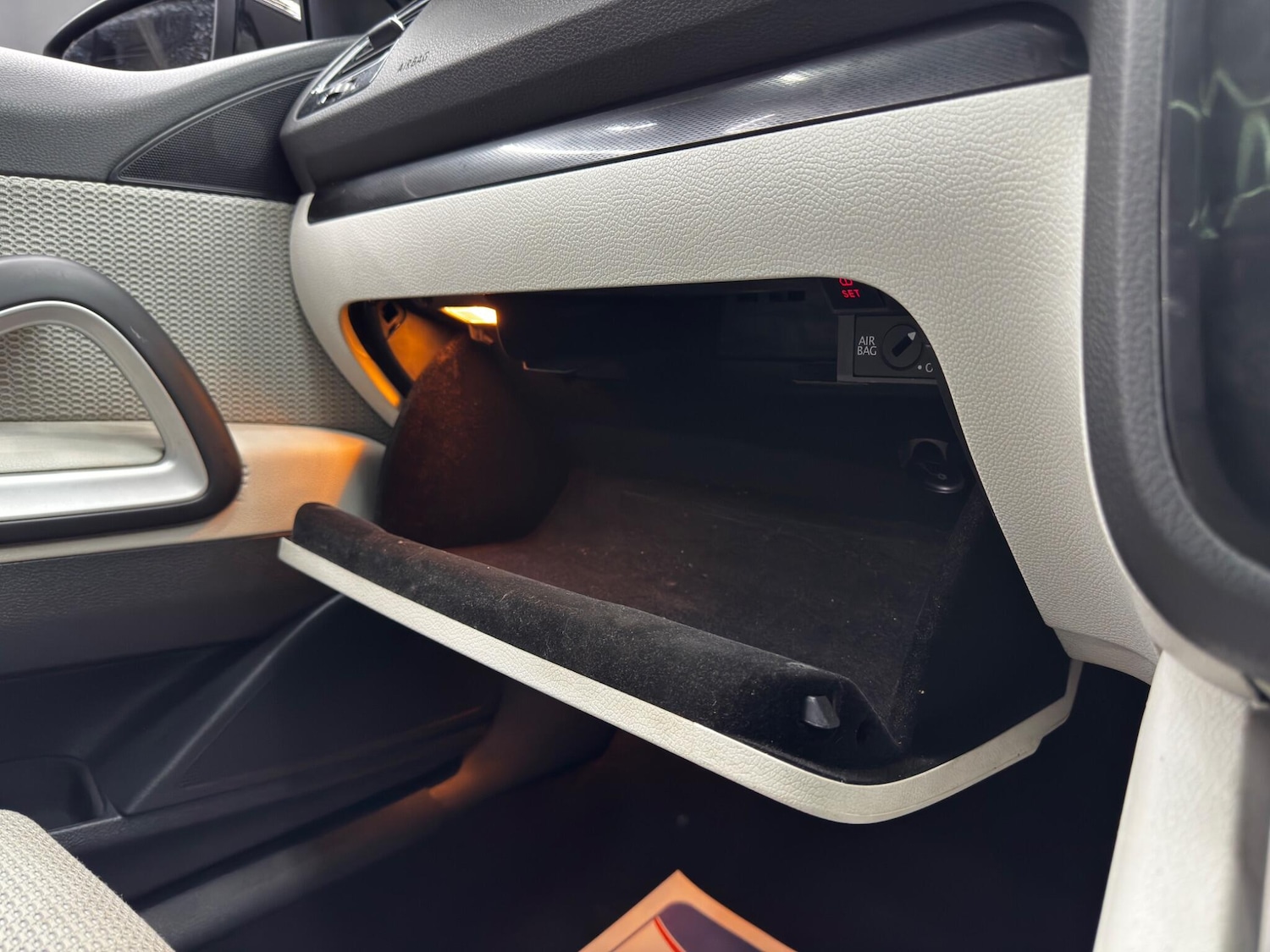 Used Volkswagen Scirocco for sale - 77696358: Photo 34