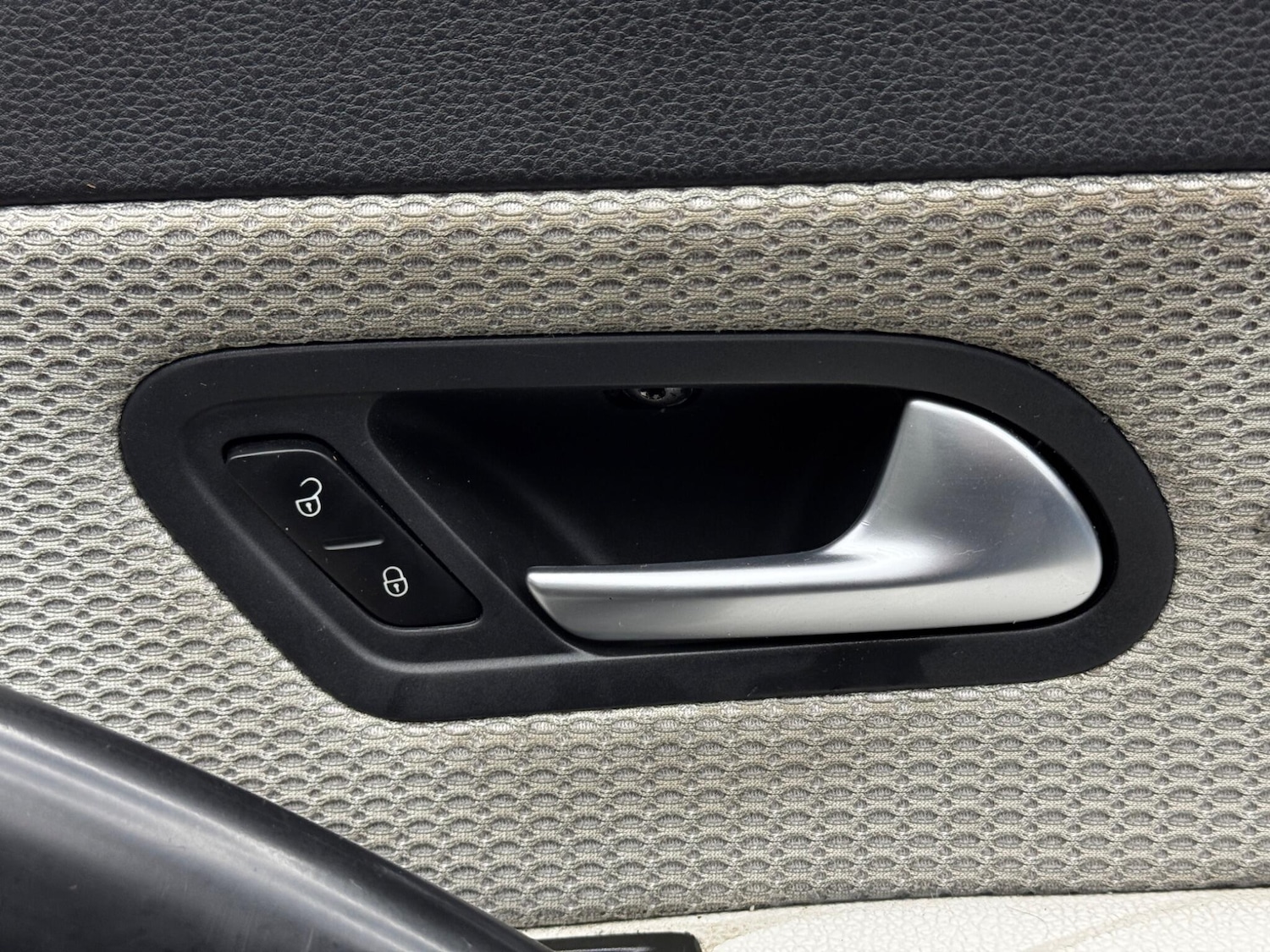 Used Volkswagen Scirocco for sale - 77696358: Photo 38