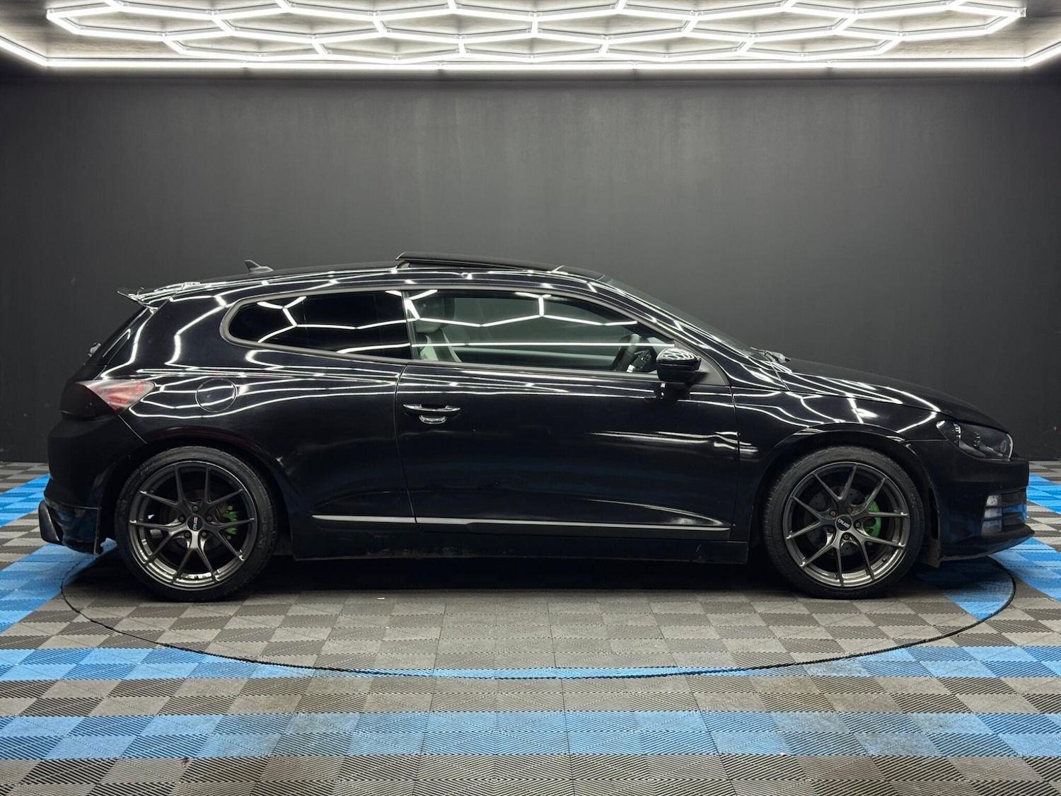 Used Volkswagen Scirocco for sale - 77696358: Photo 4