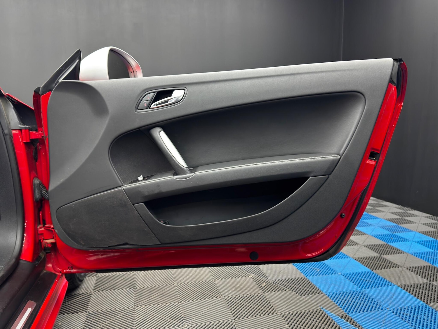 Used Jaguar F-Type 2014 for sale - 77982240: Photo 35