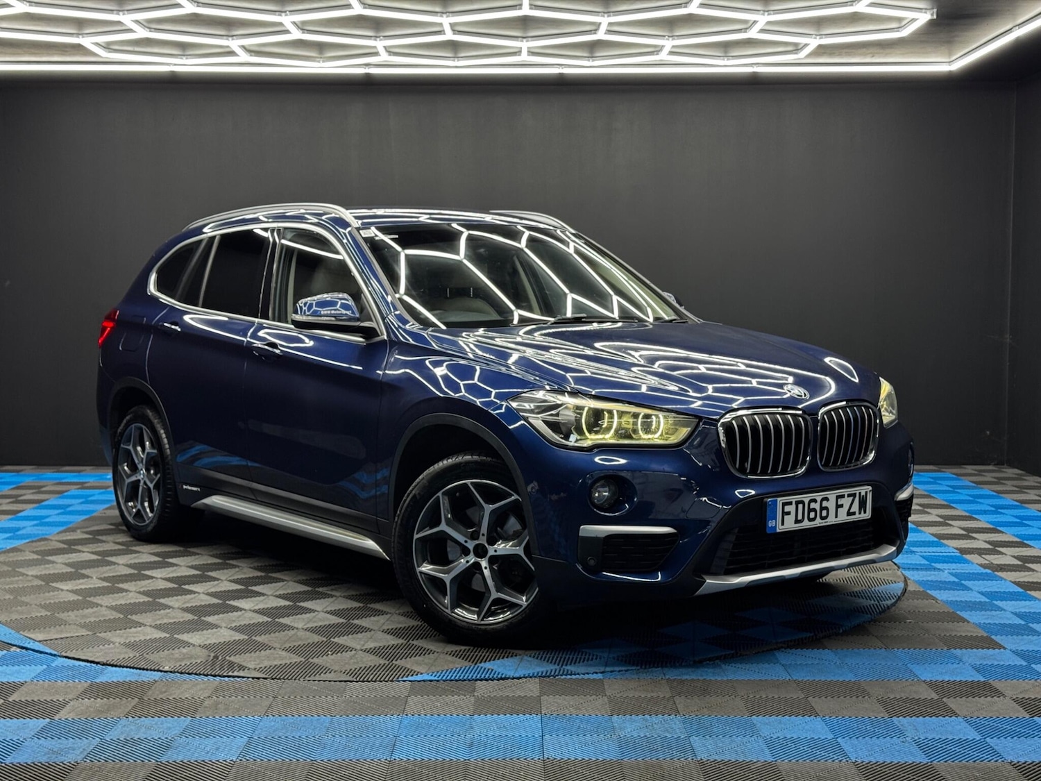 Used BMW X1 2016 for sale - 76752379: Photo 1