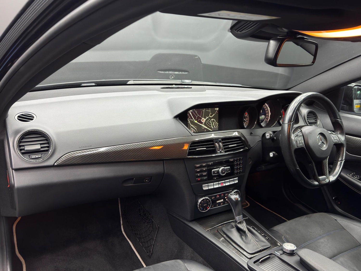 Used Mercedes-Benz C Class 2015 for sale - 77163509: Photo 11