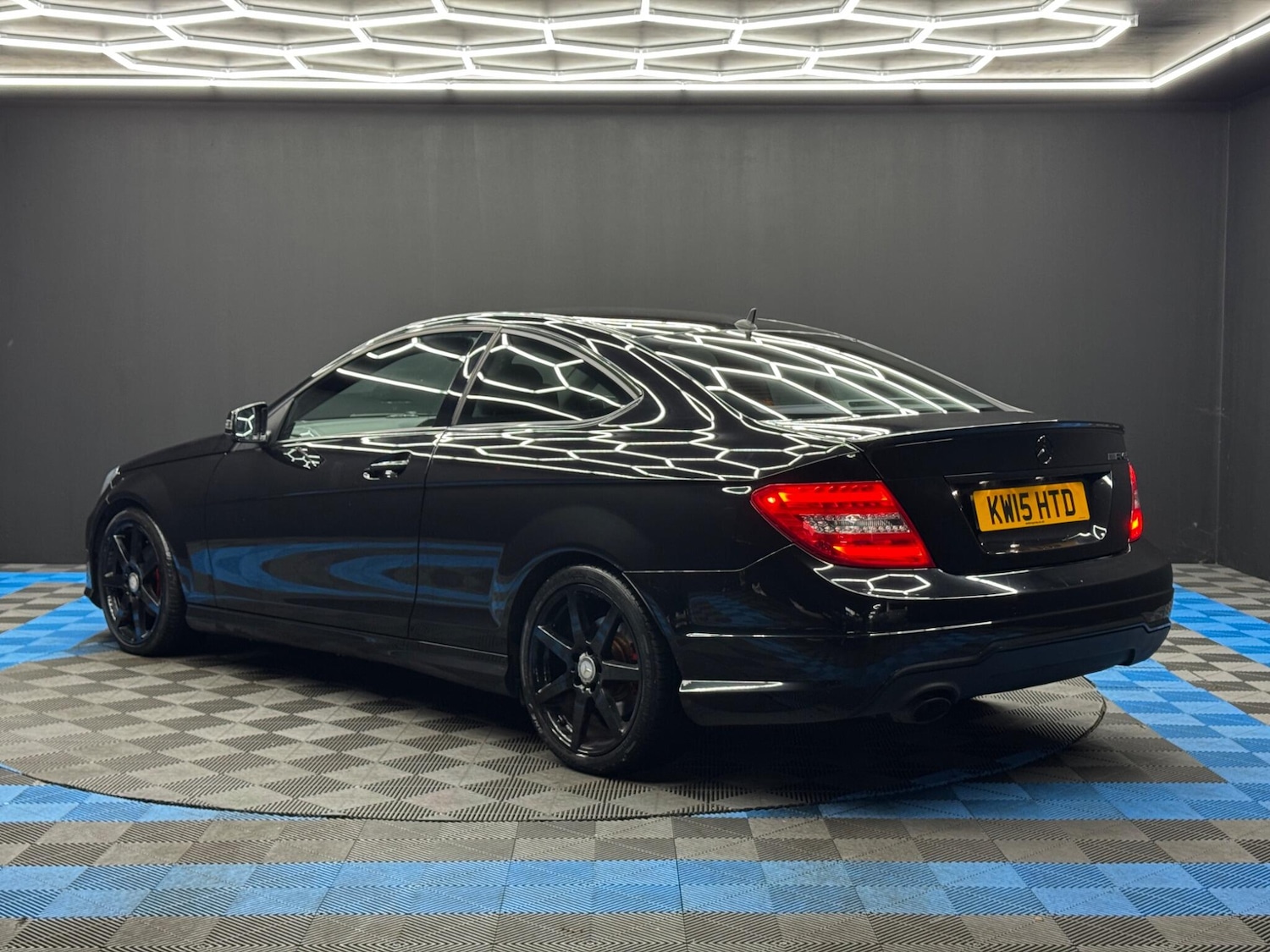 Used Mercedes-Benz C Class 2015 for sale - 77163509: Photo 7