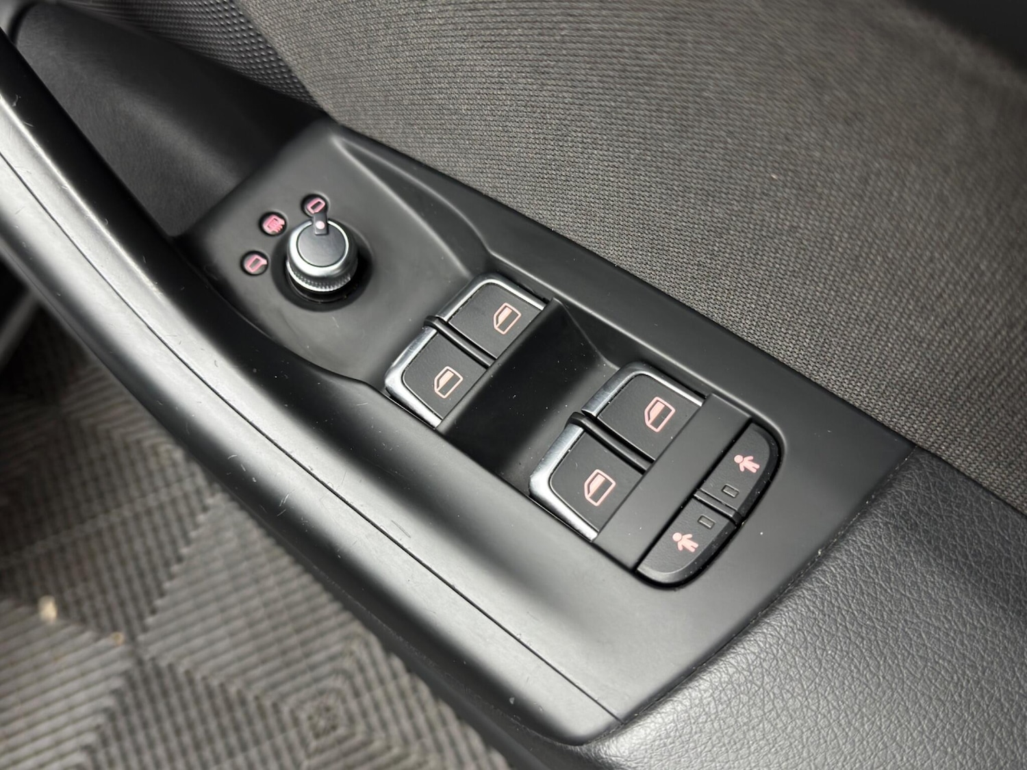 Used Audi Q3 2018 for sale - 76473132: Photo 39