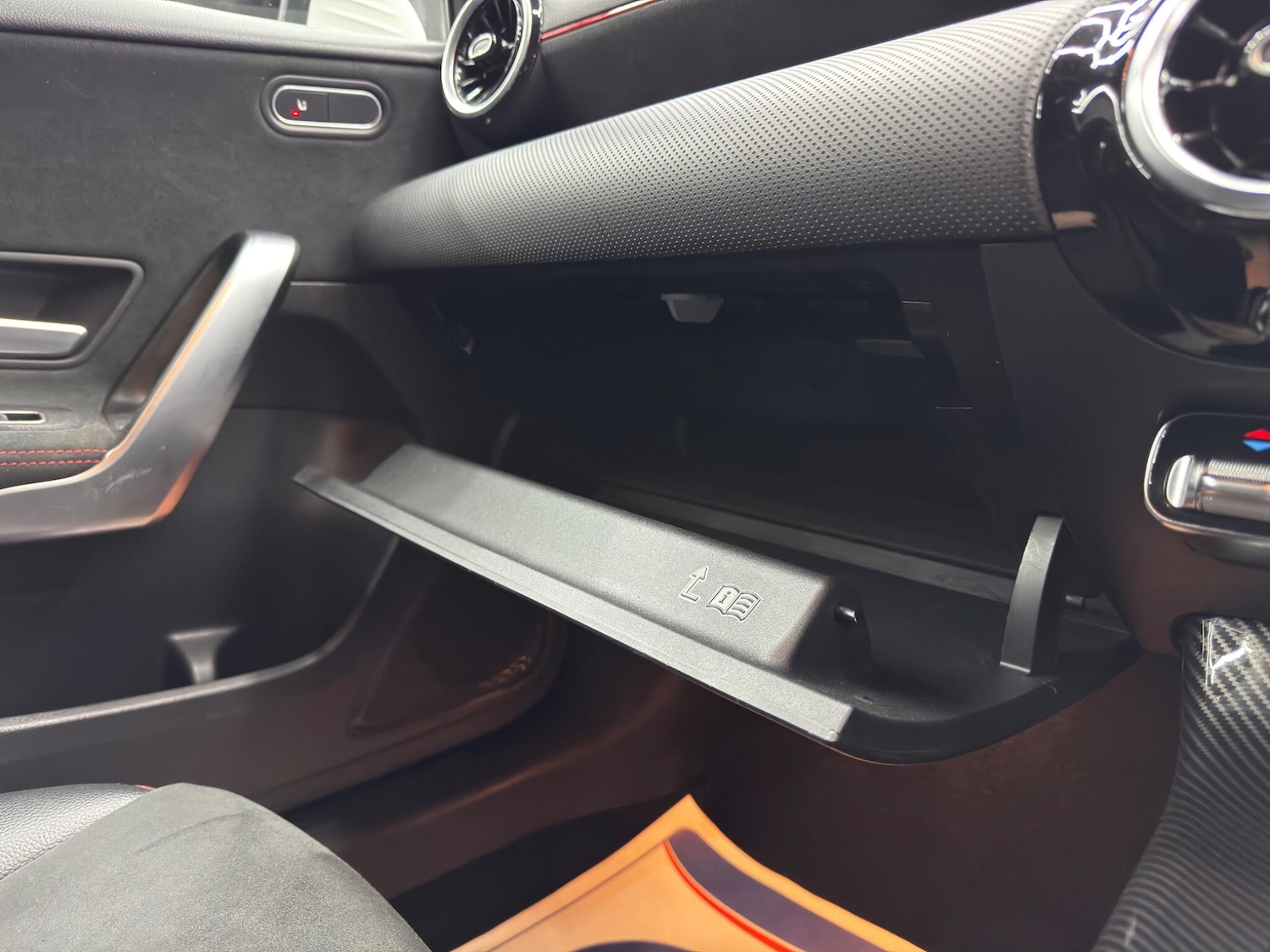 Used Mercedes-Benz A-Class for sale - 77549275: Photo 38