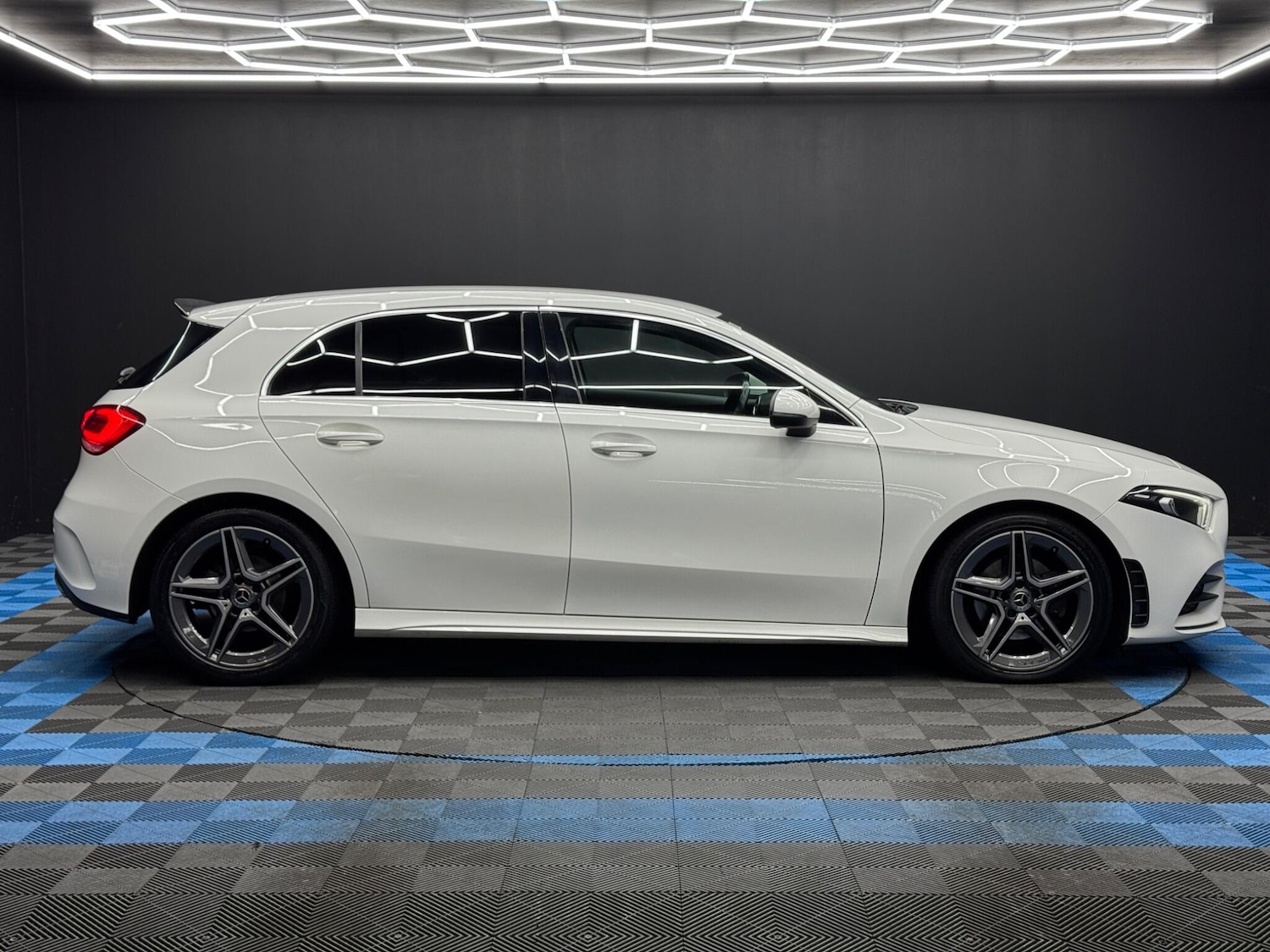 Used Mercedes-Benz A-Class for sale - 77549275: Photo 4