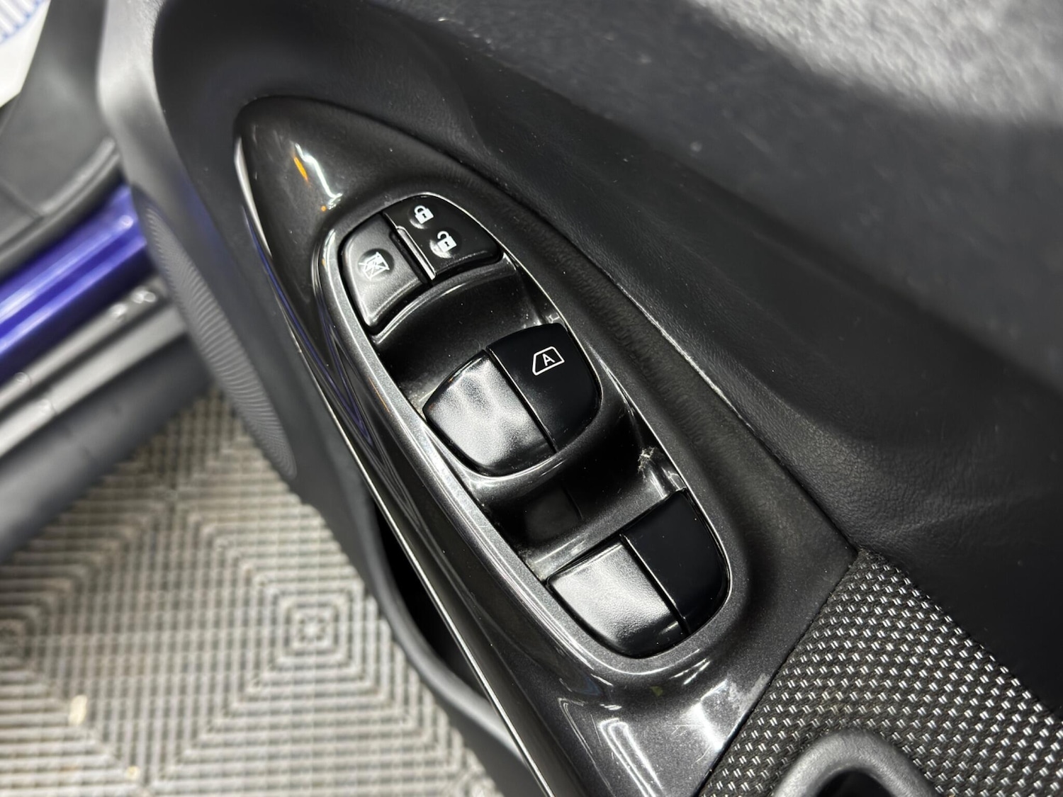 Used Nissan Juke 2014 for sale - 76632968: Photo 36