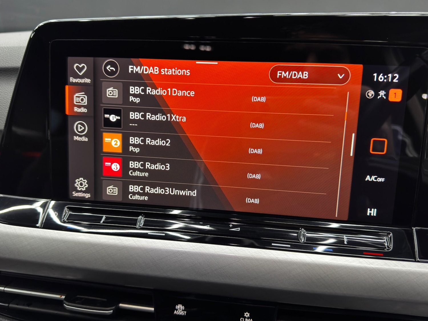 Used Volkswagen Golf 2022 for sale - 76850093: Photo 33