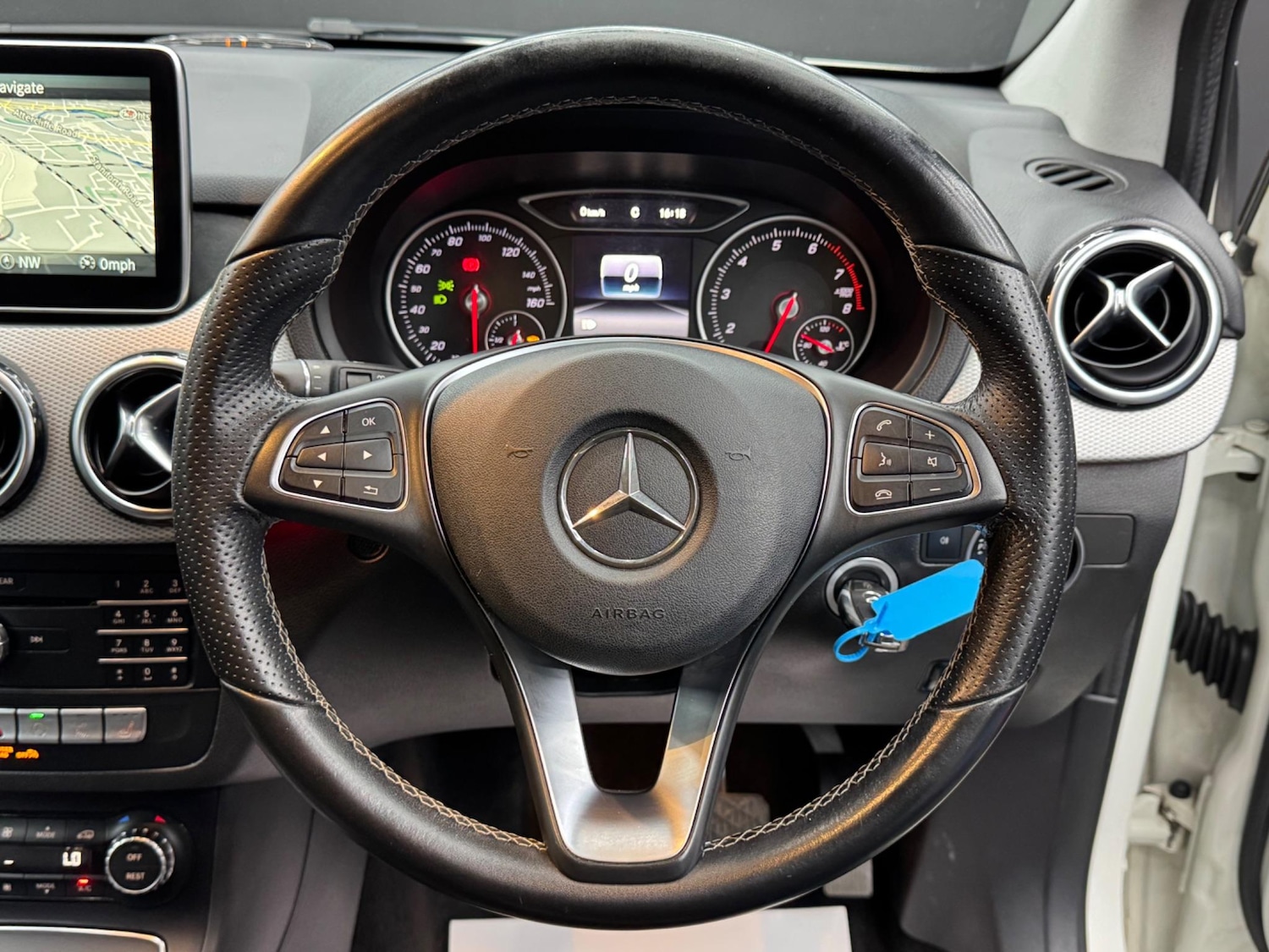 Used Mercedes-Benz B Class 2016 for sale - 76839504: Photo 19
