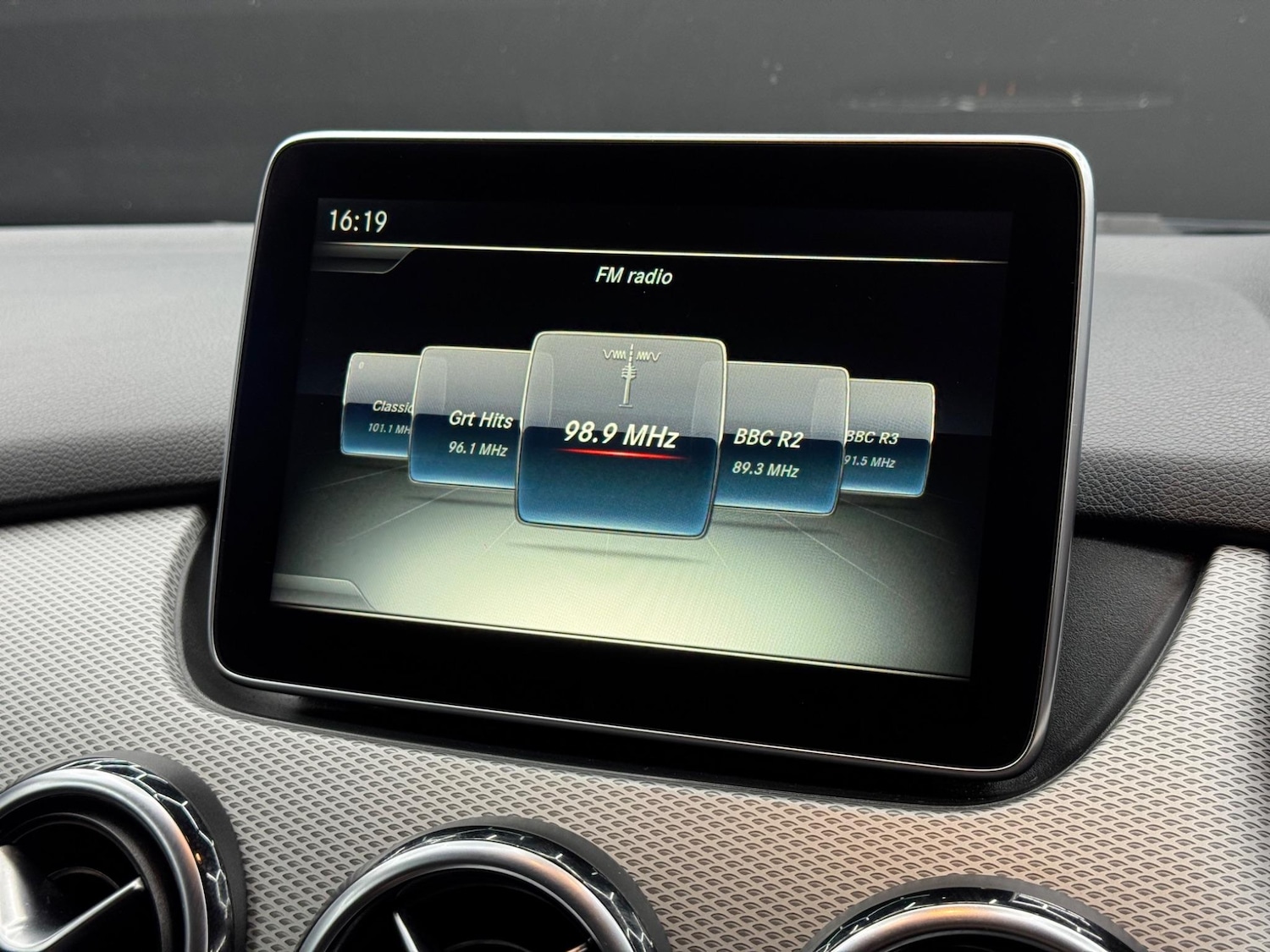 Used Mercedes-Benz B Class 2016 for sale - 76839504: Photo 29