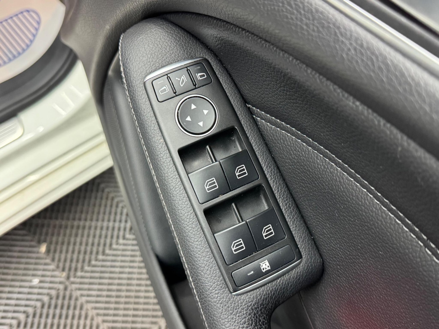 Used Mercedes-Benz B Class 2016 for sale - 76839504: Photo 36