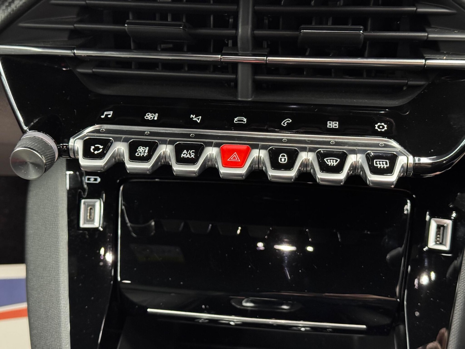 Used Peugeot 208 2022 for sale - 77647060: Photo 26