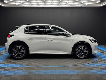 Used Peugeot 208 2022 for sale - 77647060: Photo