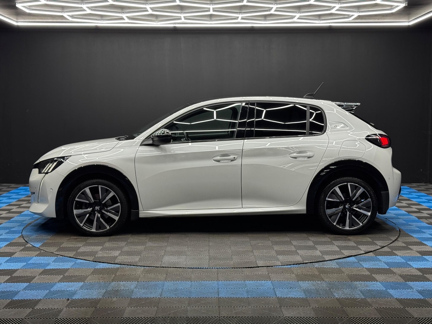 Used Peugeot 208 2022 for sale - 77647060: Photo 8