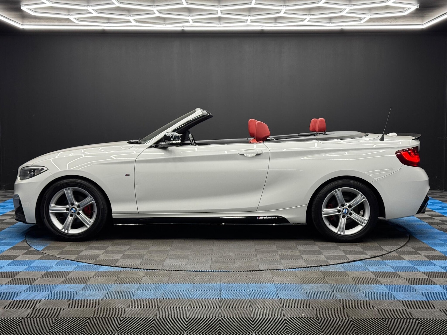 Used BMW 2 Series 2017 for sale - 77939880: Photo 8