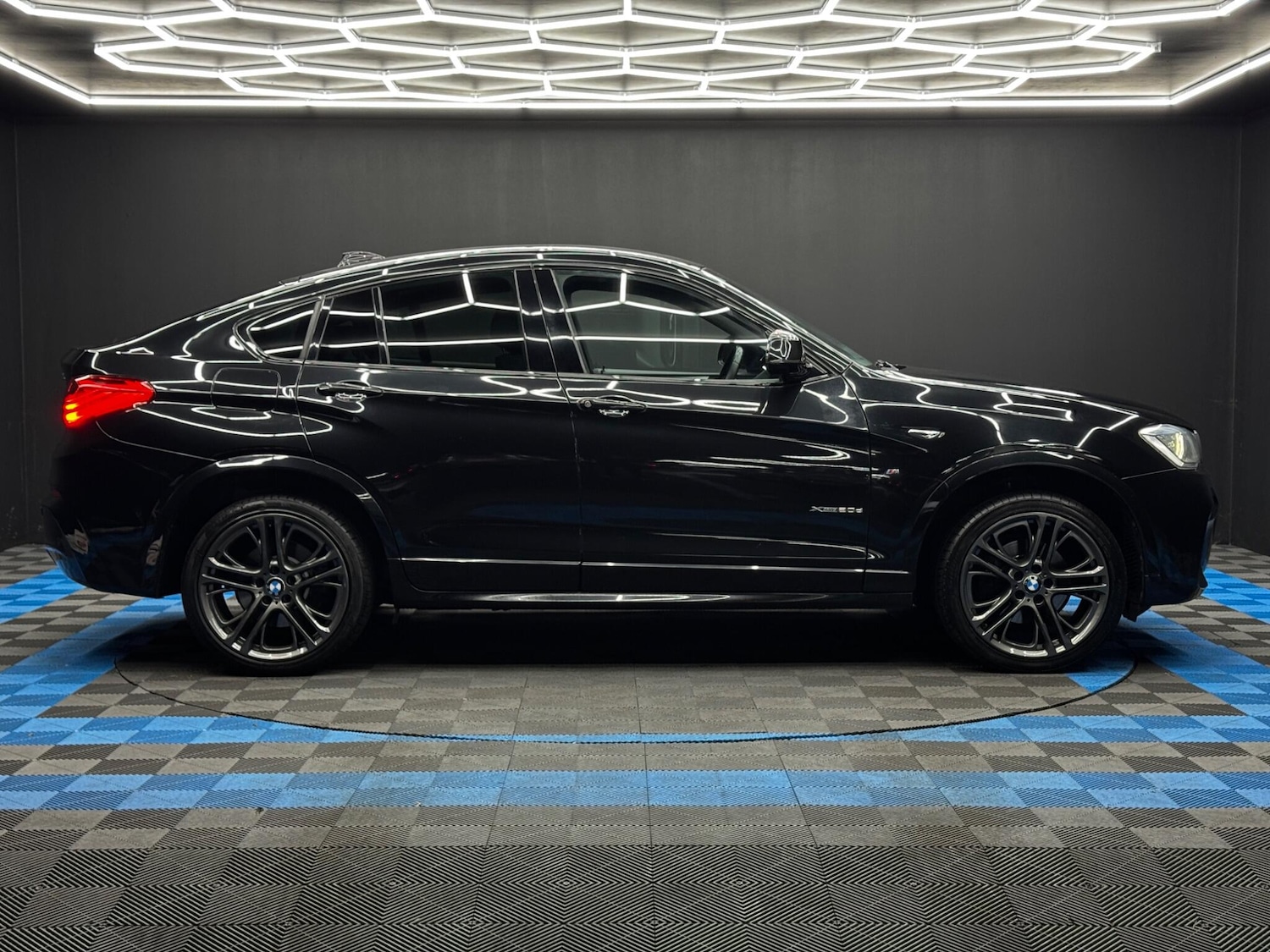 Used BMW X4 2017 for sale - 77016855: Photo 4