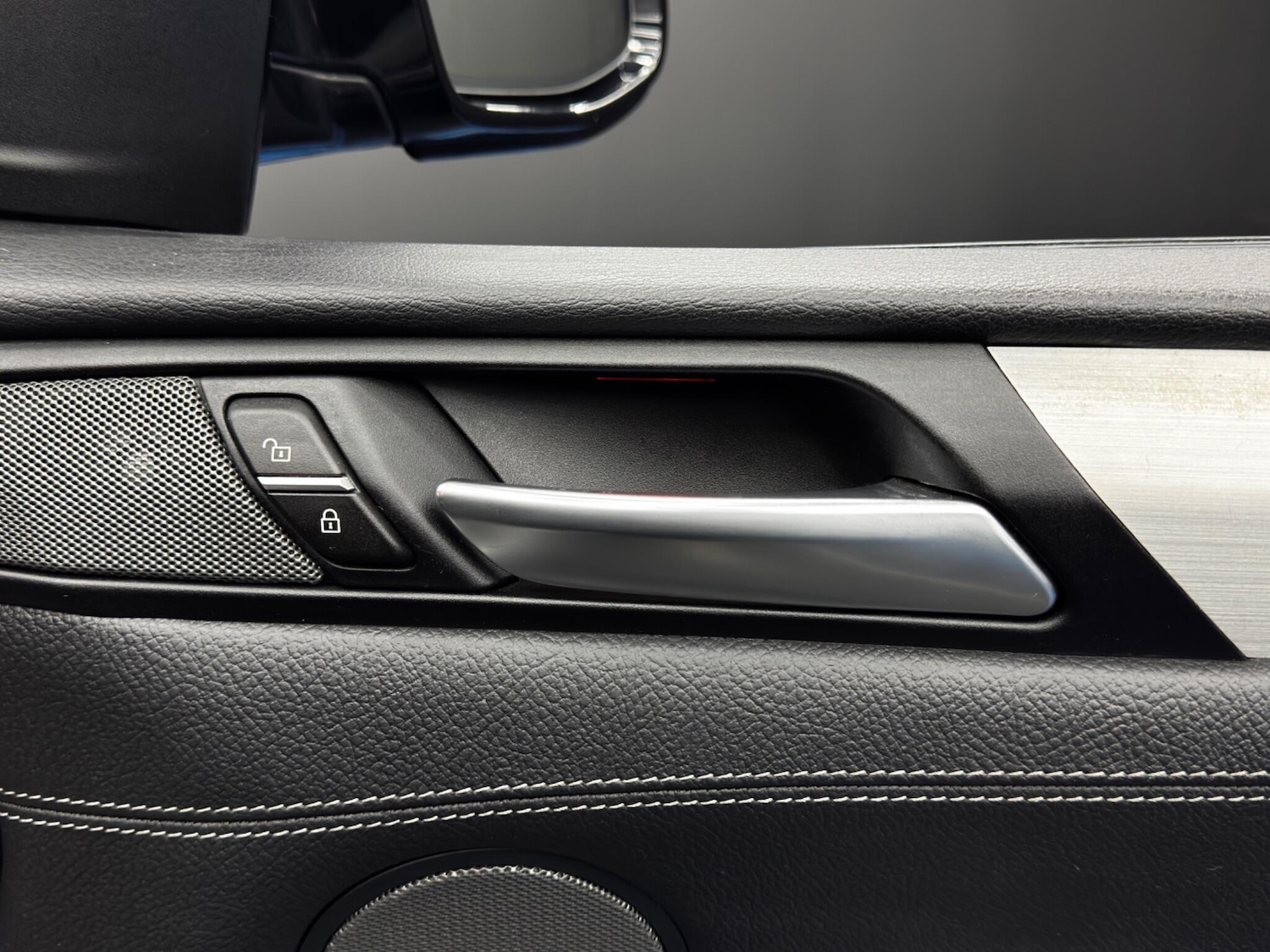 Used BMW X4 2017 for sale - 77016855: Photo 40