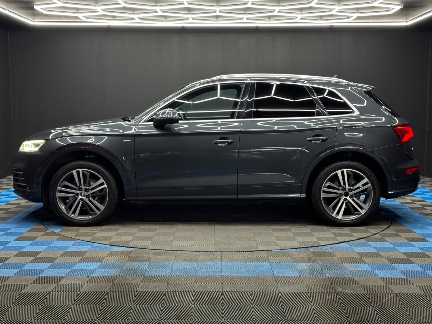 Used Audi Q5 2020 for sale - 77598735: Photo 8