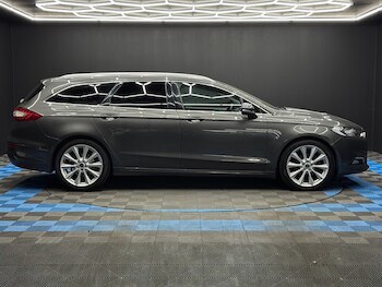 Used Ford Mondeo 2017 for sale - 77940087: Photo