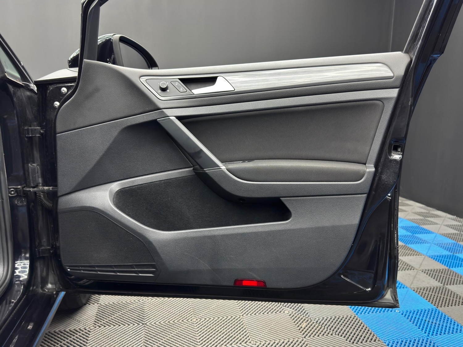 Used Volkswagen Golf 2018 for sale - 77993771: Photo 36